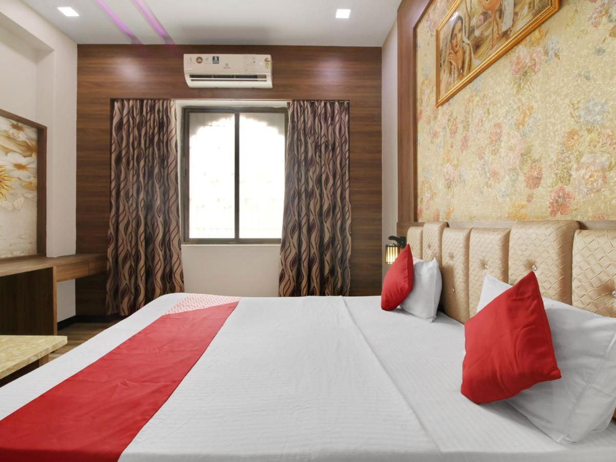 Collection O 76996 Casa Paradiso ปณชี ภายนอก รูปภาพ